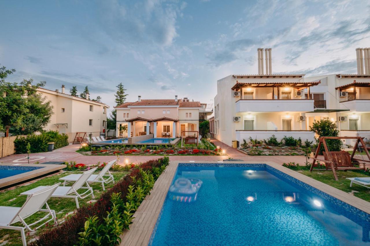 Corinthian Village Vrahati Eksteriør billede